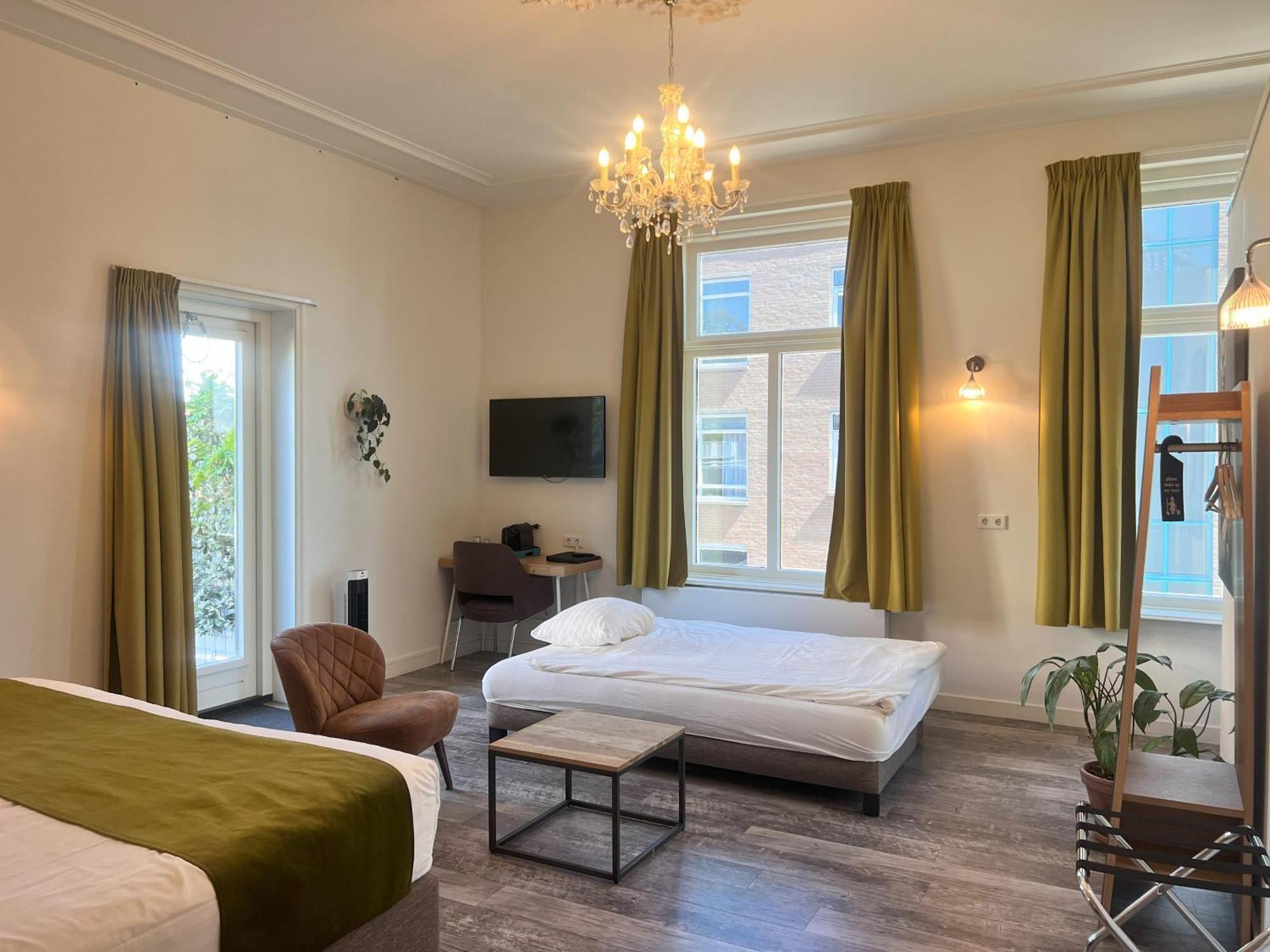 Loskade 45 Hotel 2*